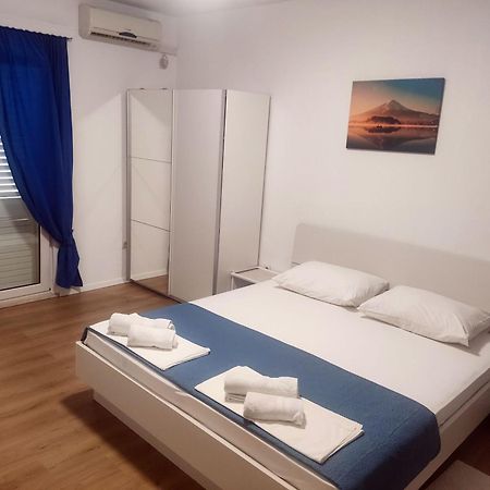 מליני Apartments Mat מראה חיצוני תמונה