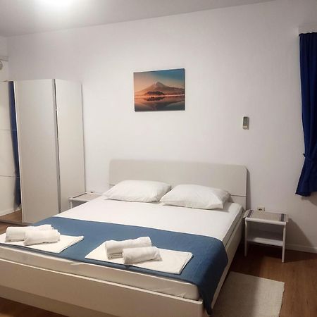 מליני Apartments Mat מראה חיצוני תמונה